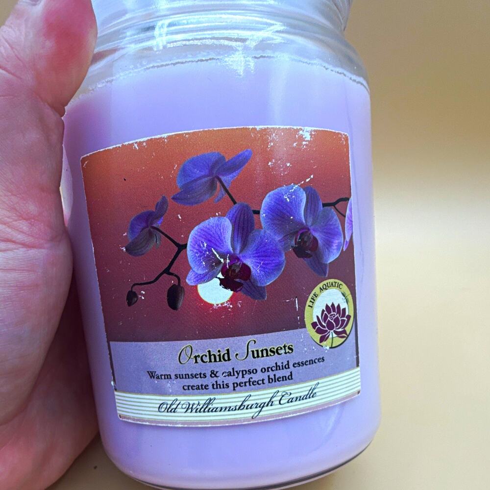 Old Williamsburg Candle Orchid Sunsets Scented Jar Purple wax discontinued